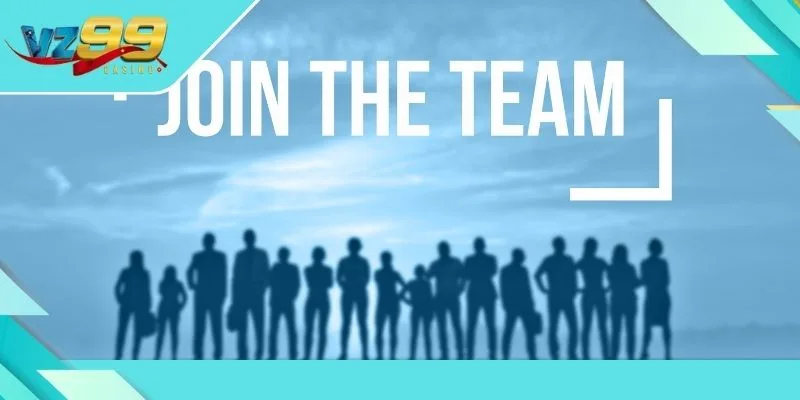 Nhân viên nhận lương thưởng và phúc lợi